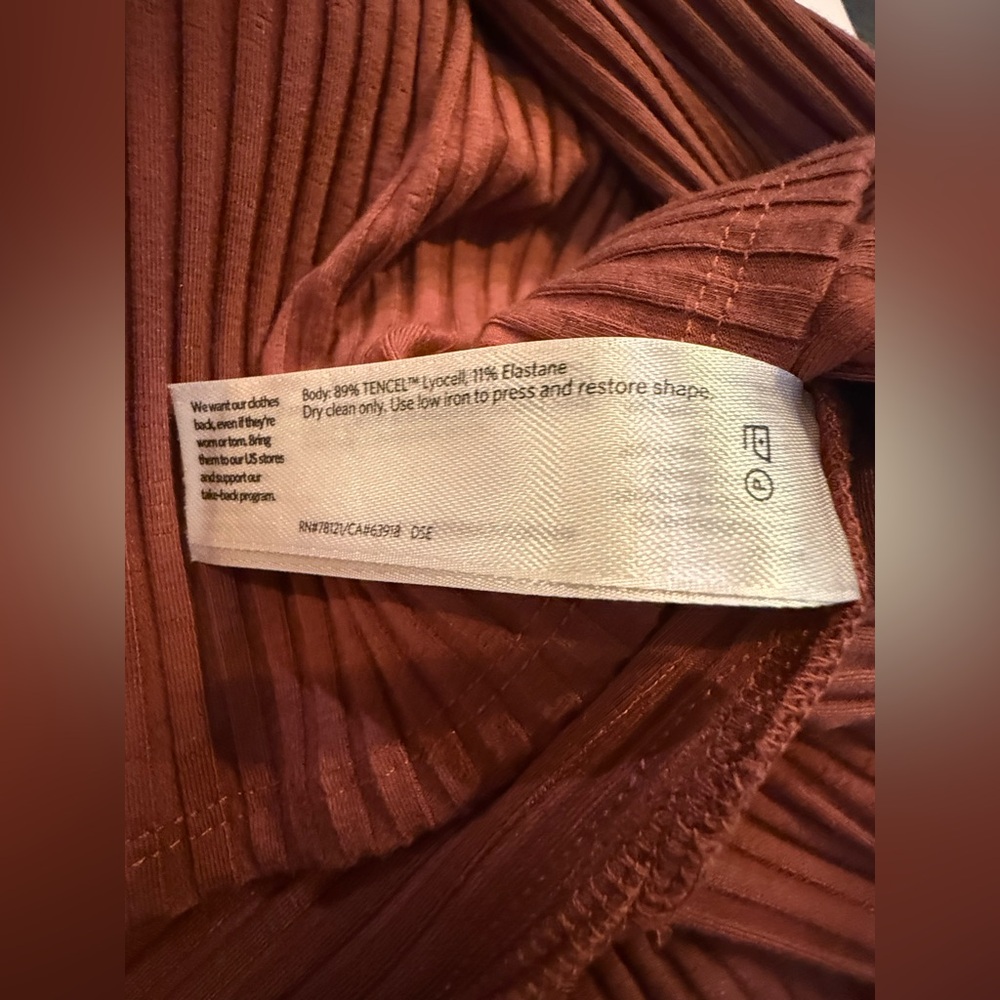 Eileen Fisher. Textured Stretch Rib Round Neck Top. Deep Terra Cotta. Large. - Picture 9 of 9